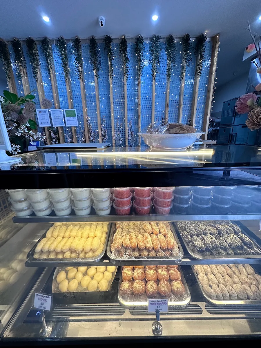 Vibe, Nababi Bangladeshi Restaurant
