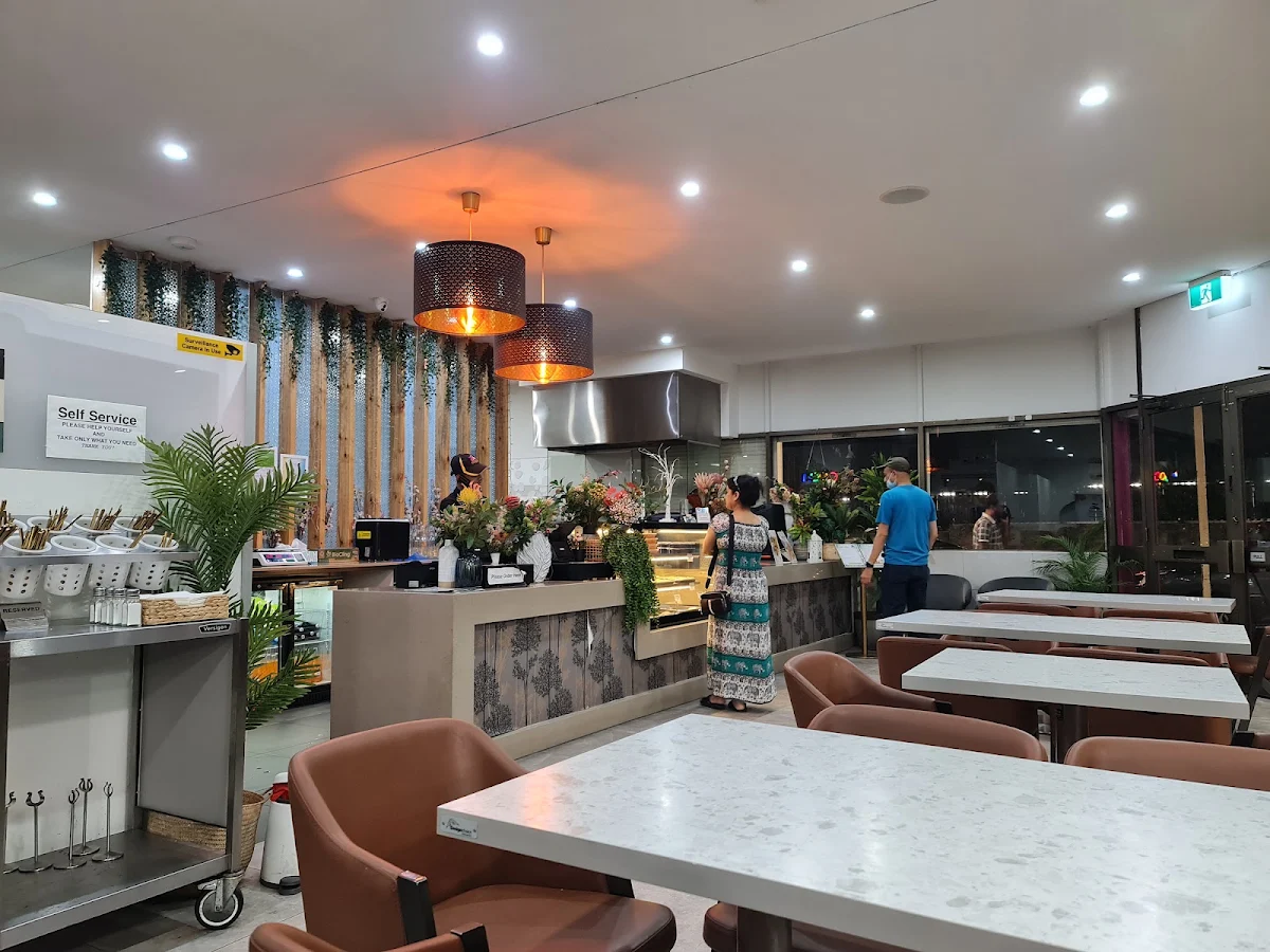 Vibe, Nababi Bangladeshi Restaurant