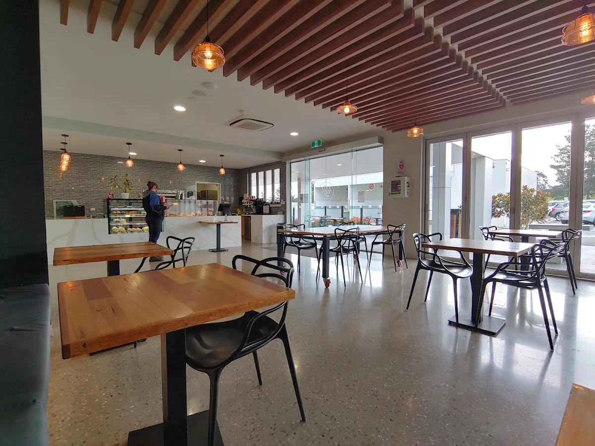 Vibe, Nosh Cafe & Takeaway