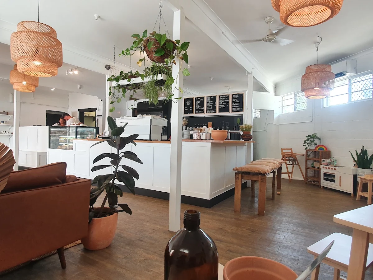 Vibe, Next Door Espresso