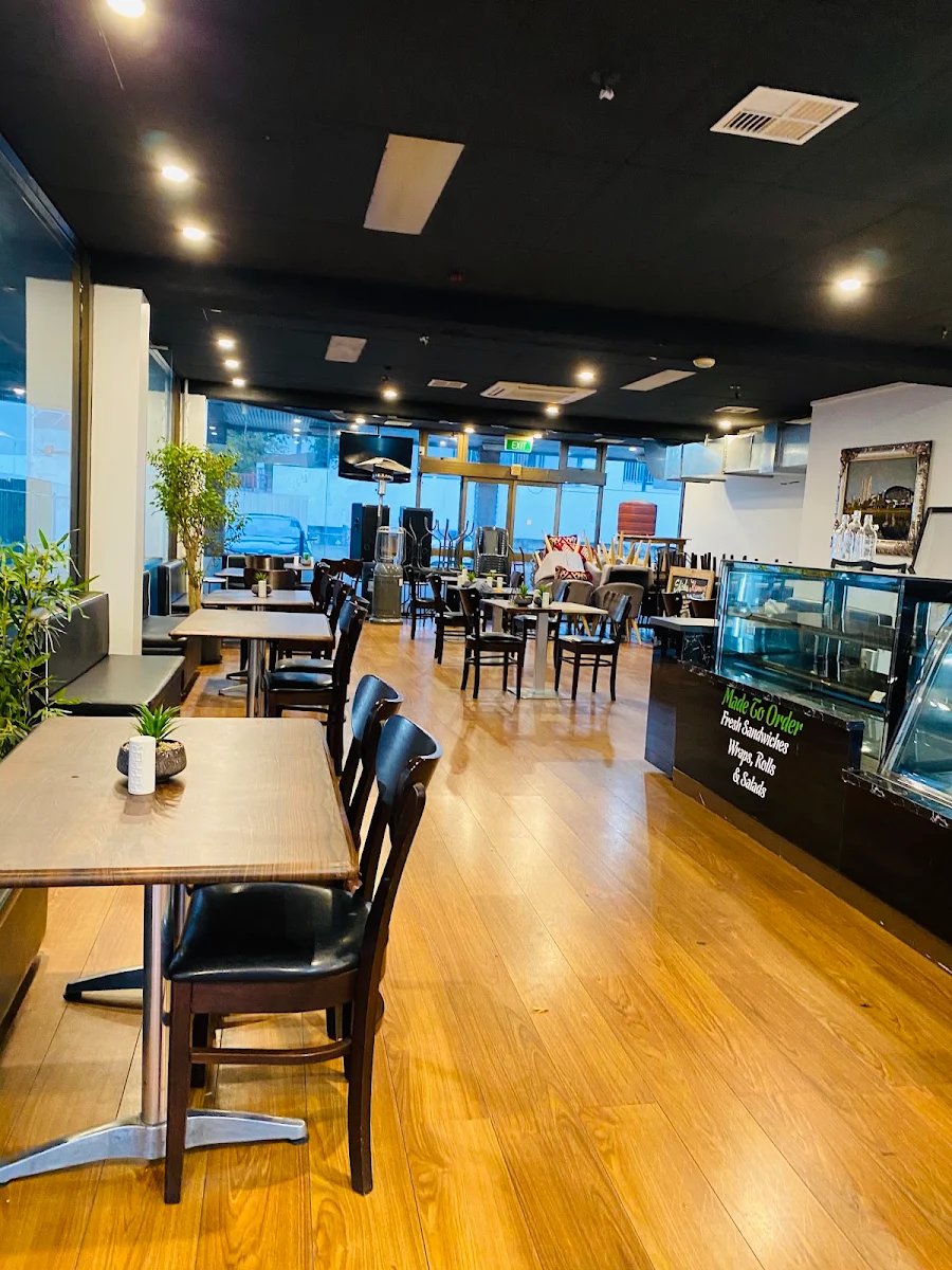 Vibe, Pardis Restaurant- Persian Cuisine