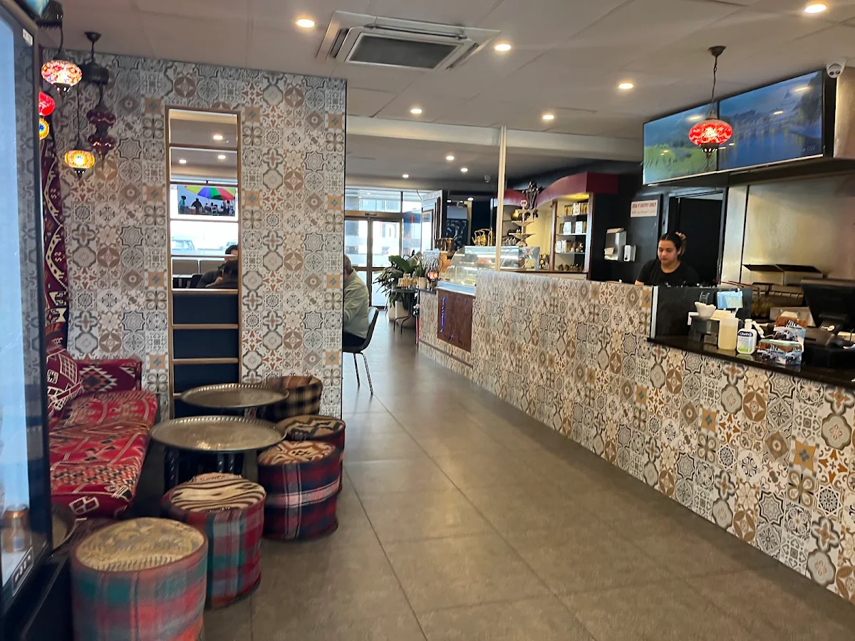 Vibe, Pardis Restaurant- Persian Cuisine