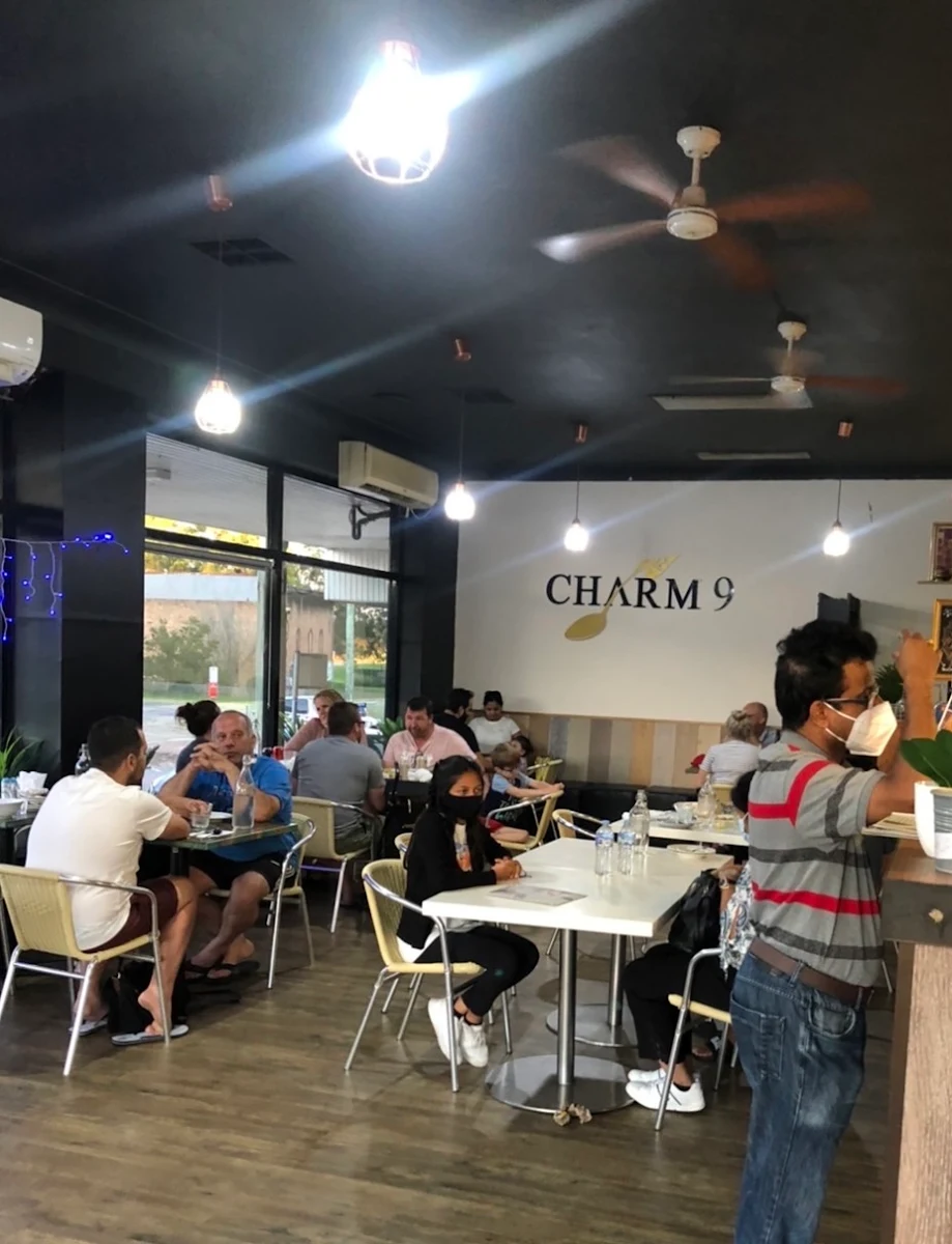 Vibe, Charm 9 Thai restaurant