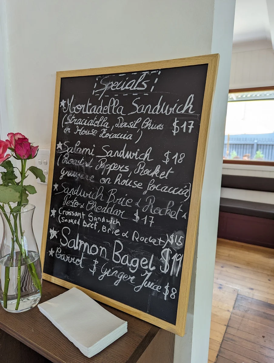 Menu, Cordeaux Social Club