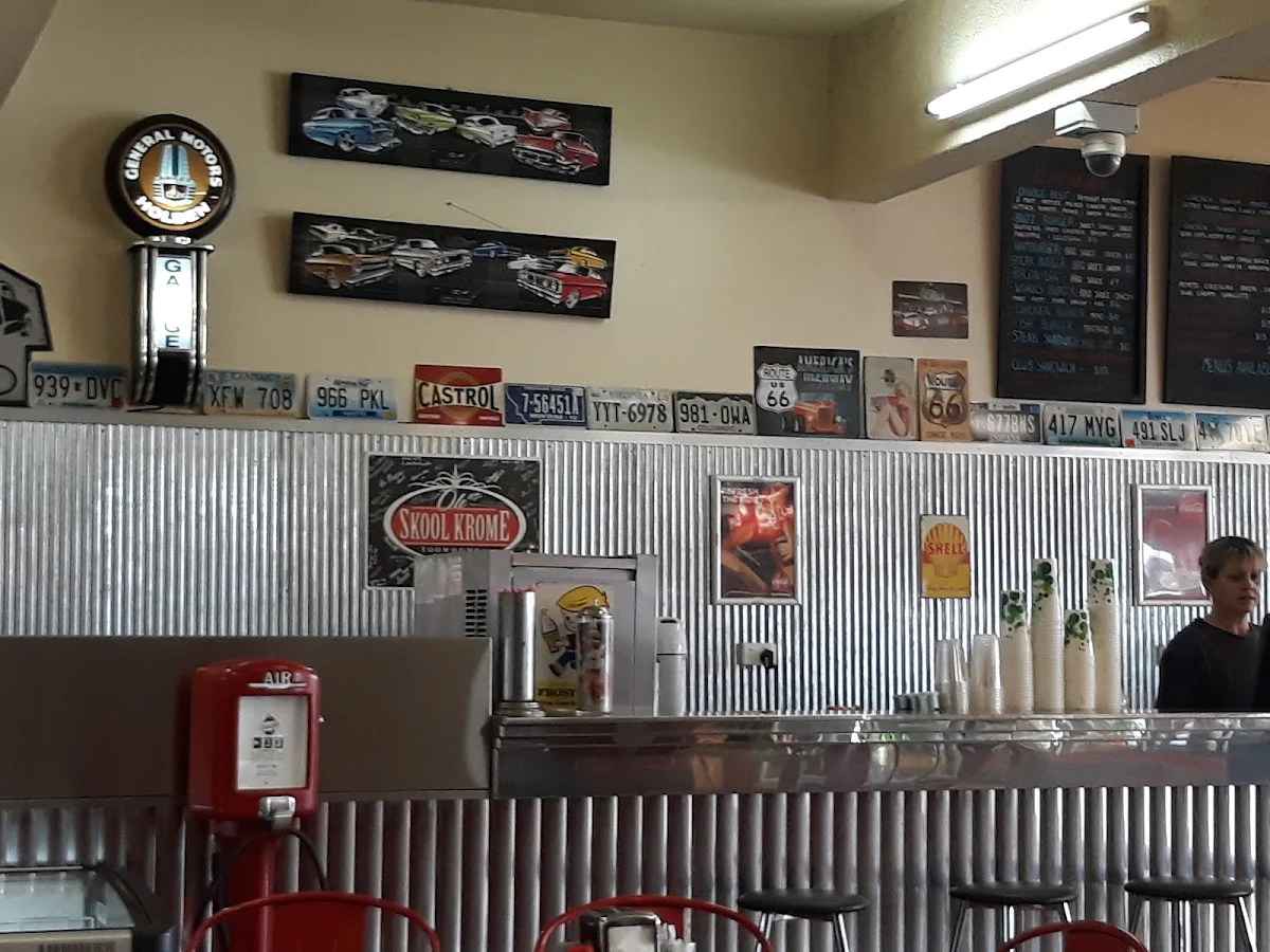 Vibe, Sunkist Cafe