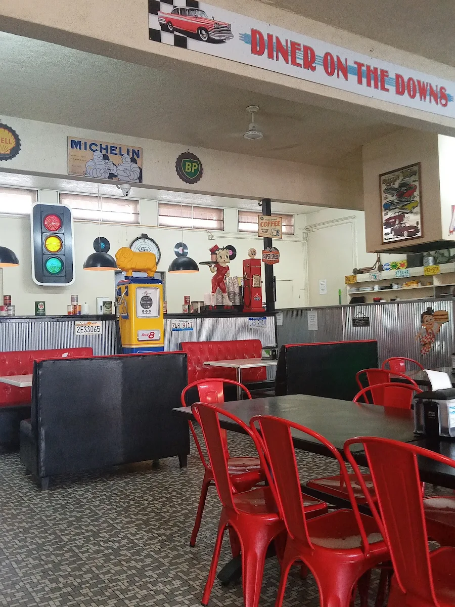 Vibe, Sunkist Cafe
