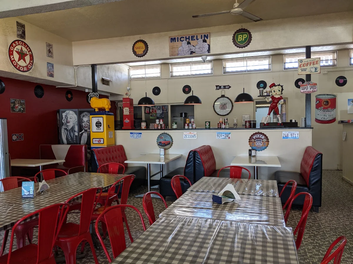 Vibe, Sunkist Cafe