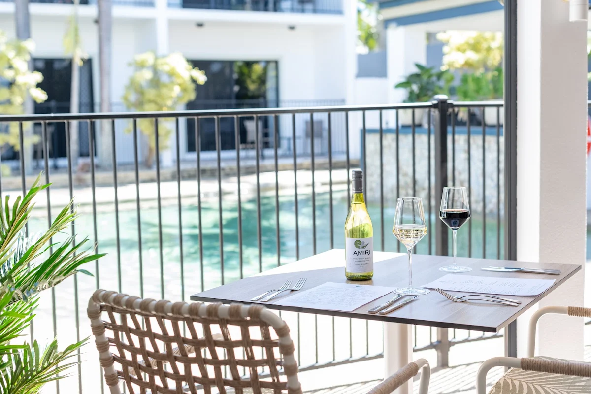 Vibe, Coral Cay Bar & Grill Mackay