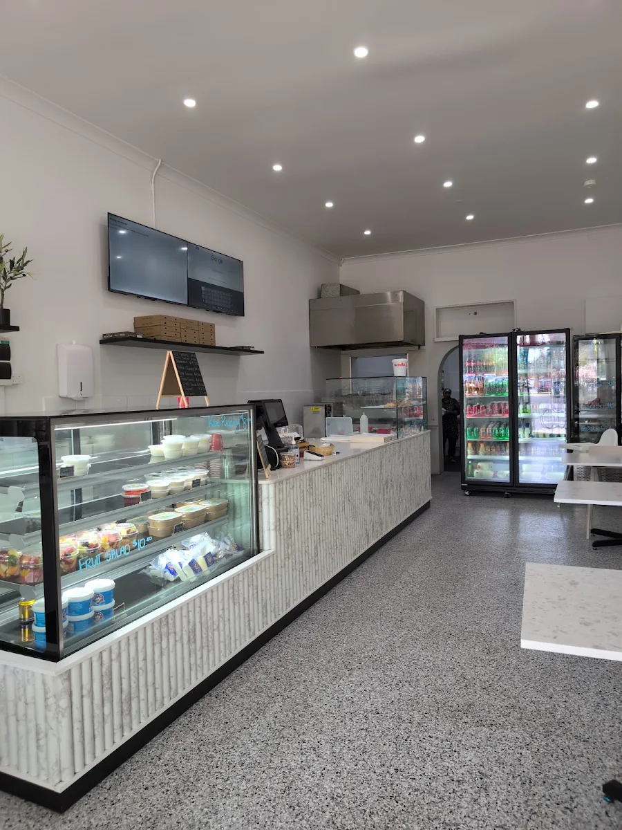 Vibe, Manoush