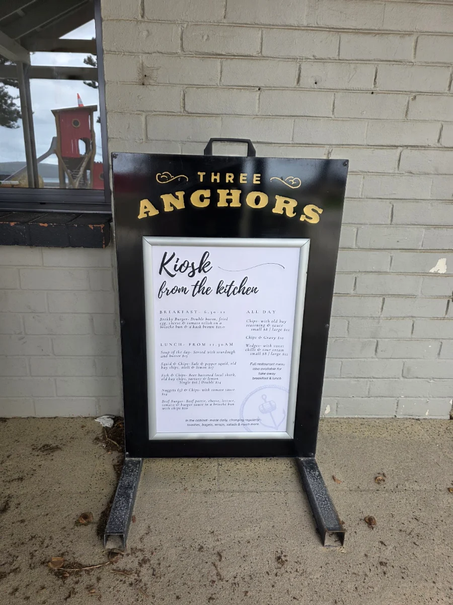 Menu, Three Anchors