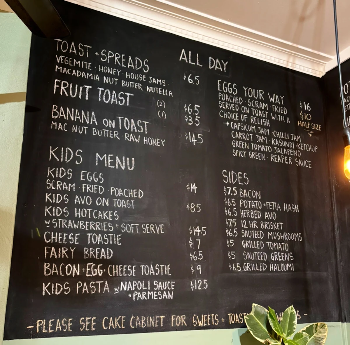 Menu, Sarmic Cafe