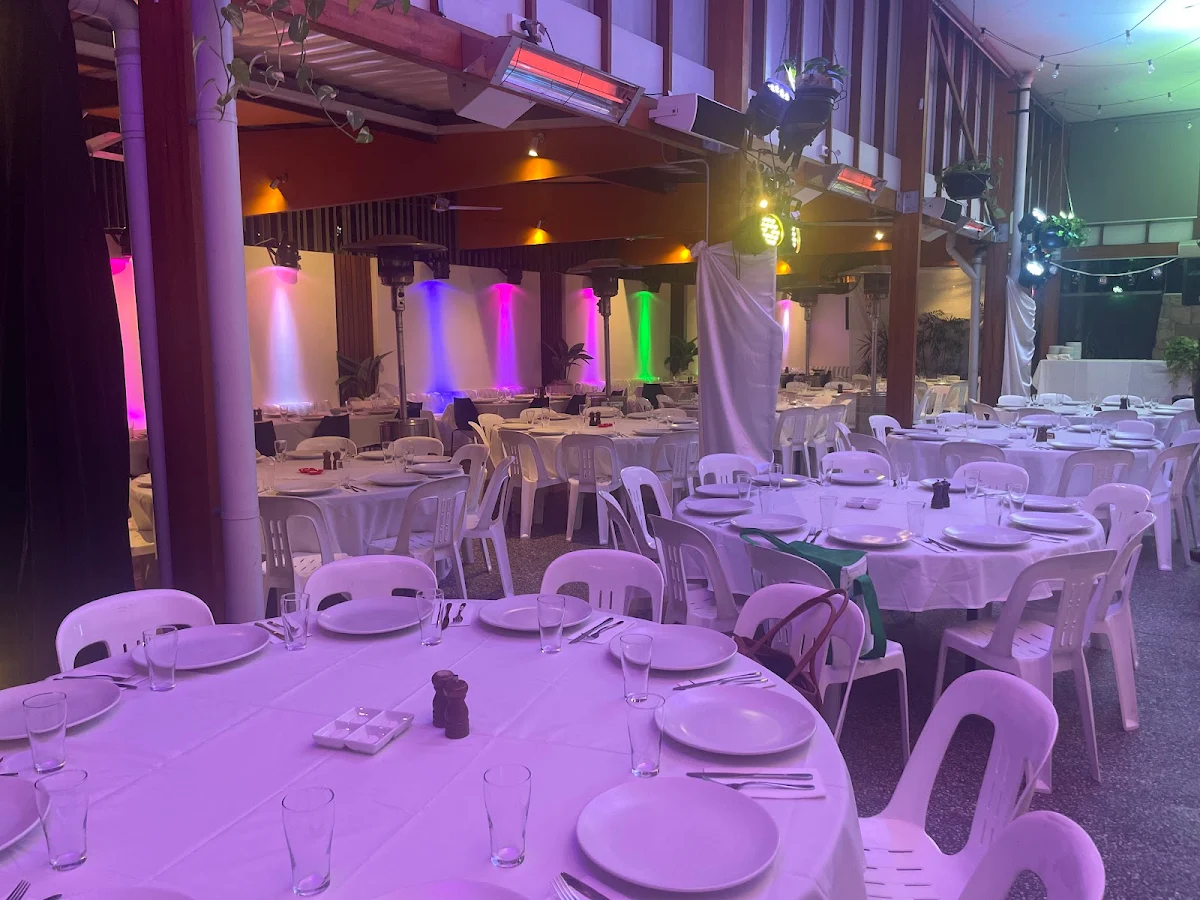 Vibe, Shafston Hotel