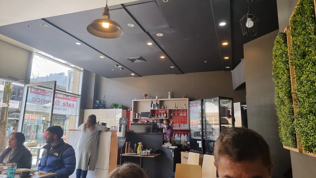 Vibe, Cafe Florence