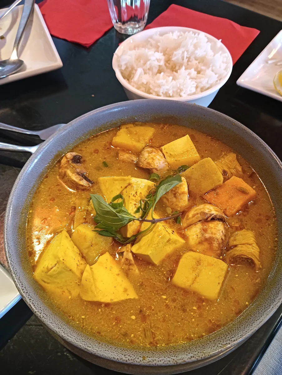 Food & drink, Red Lotus Vietnamese Chargrill