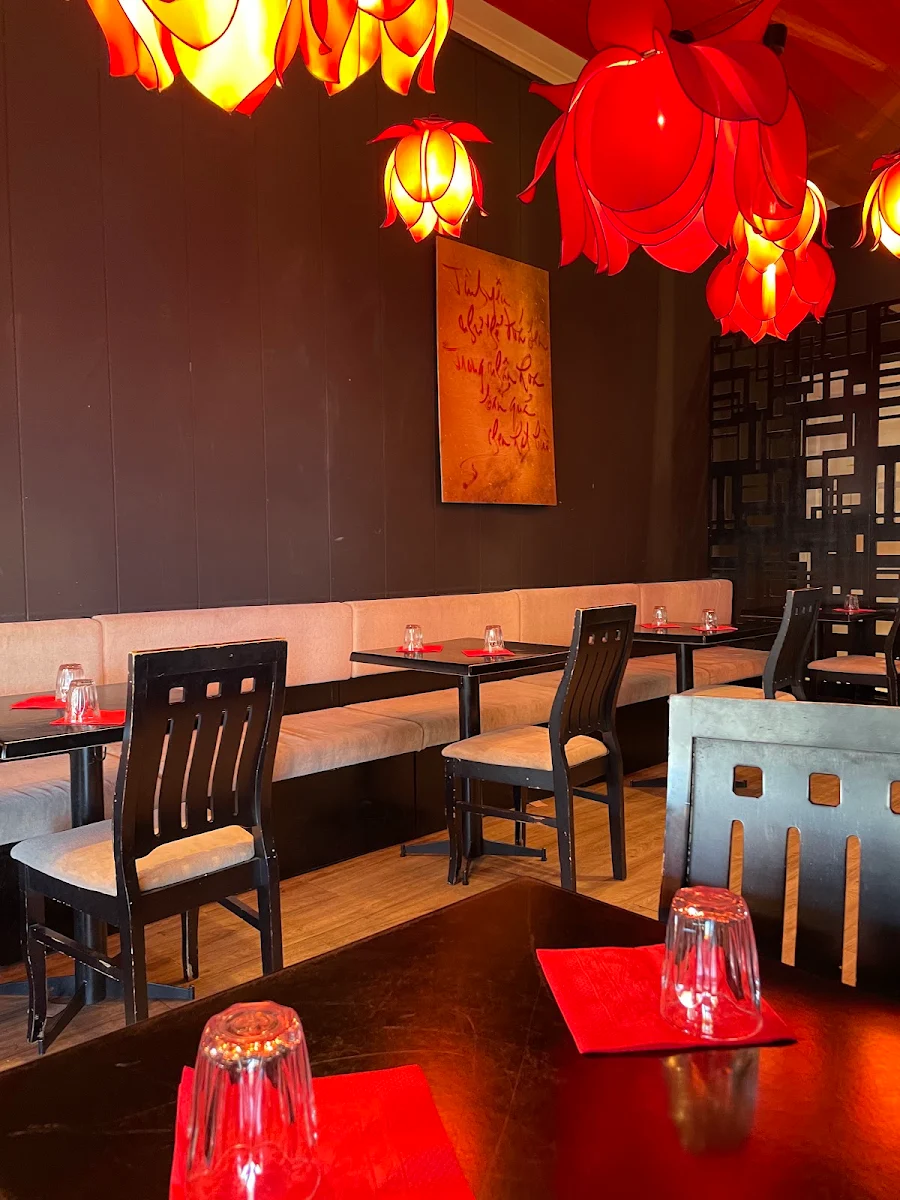 Vibe, Red Lotus Vietnamese Chargrill