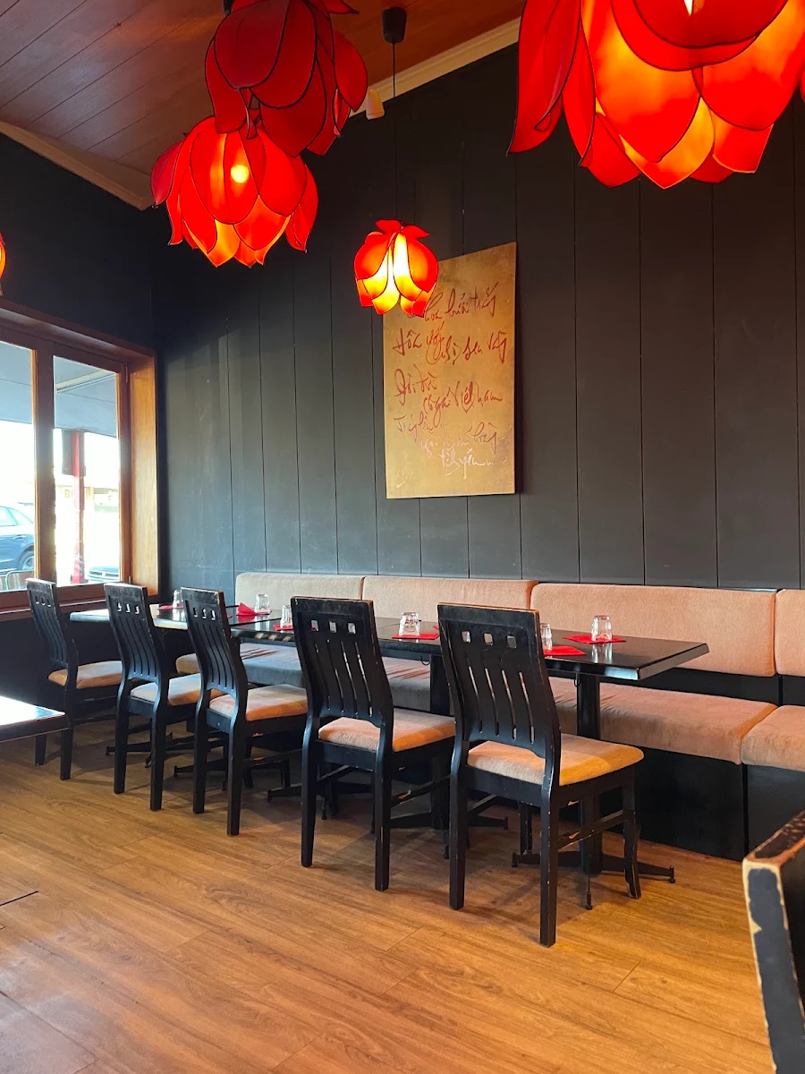 Vibe, Red Lotus Vietnamese Chargrill