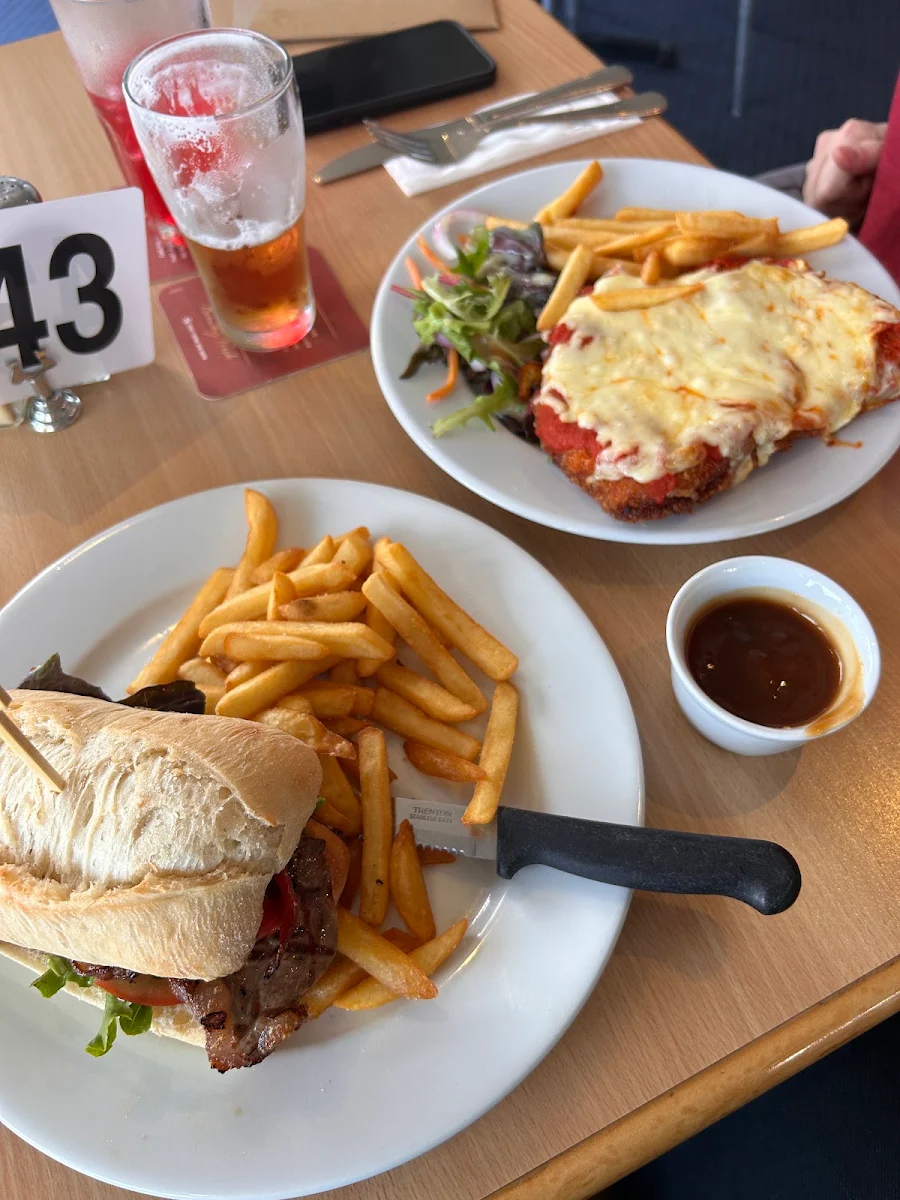 Food & drink, St Leonards Hotel