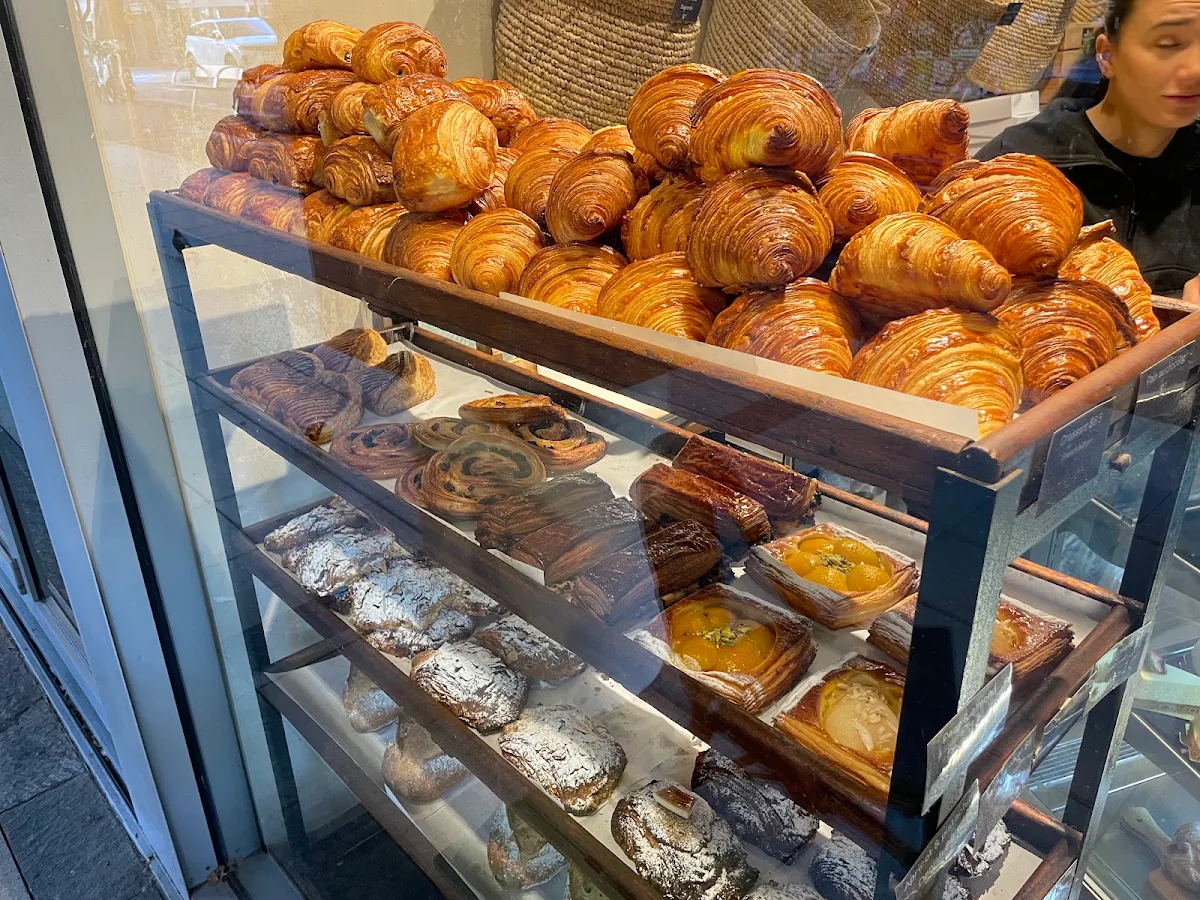 Vibe, Lavie & Belle Bakery Surry Hills