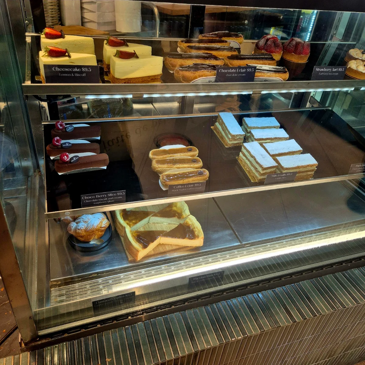 Vibe, Lavie & Belle Bakery Surry Hills