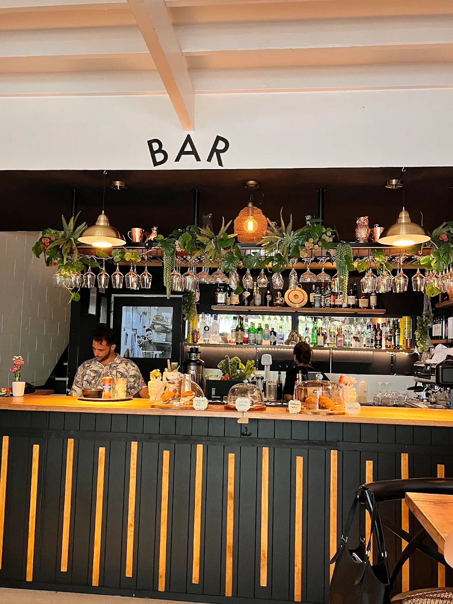 Vibe, Zibros | Italian restaurant Sicilian inspired
