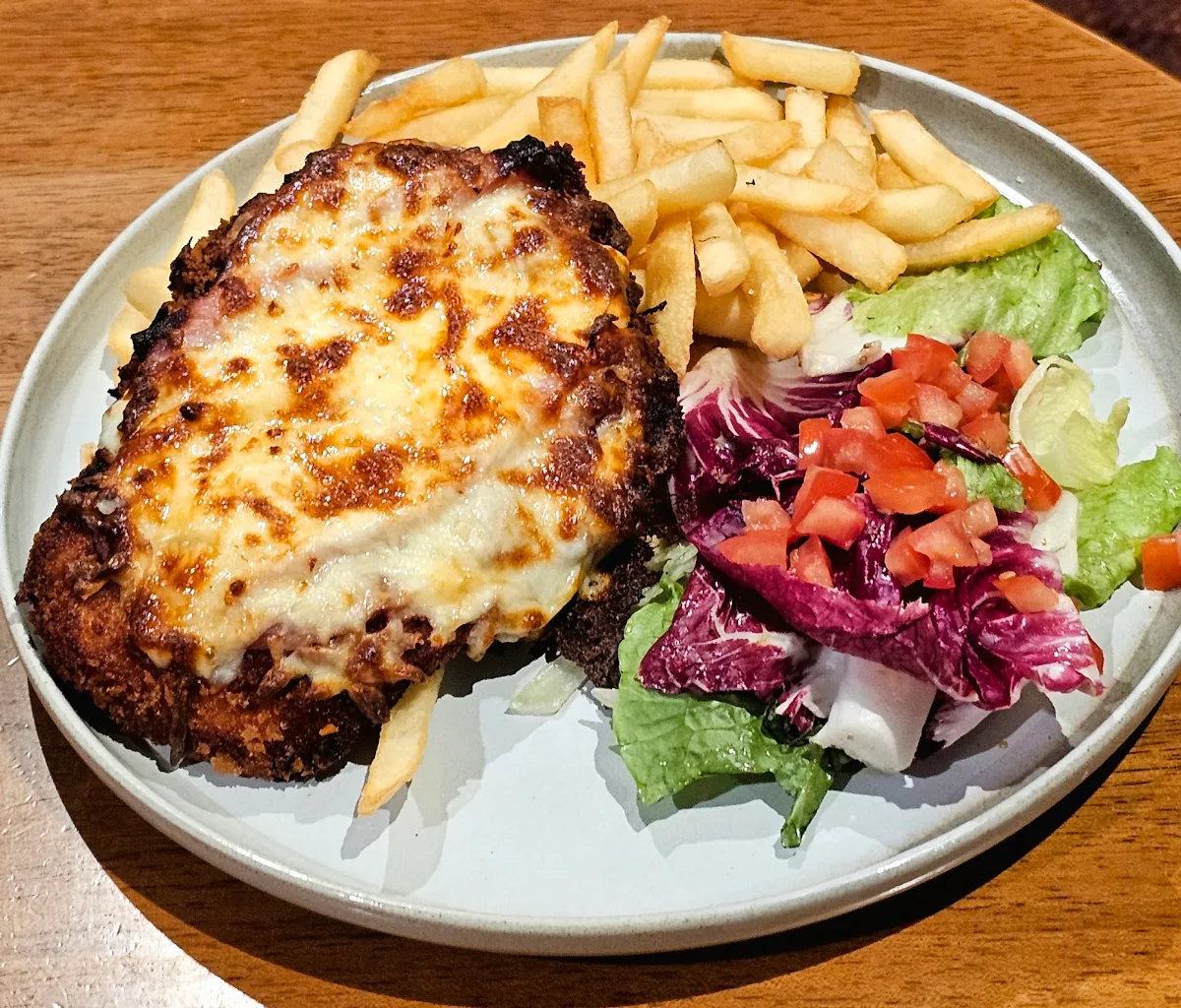 Food & drink, Hunt Club Hotel
