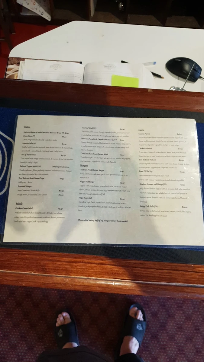 Menu, Hunt Club Hotel