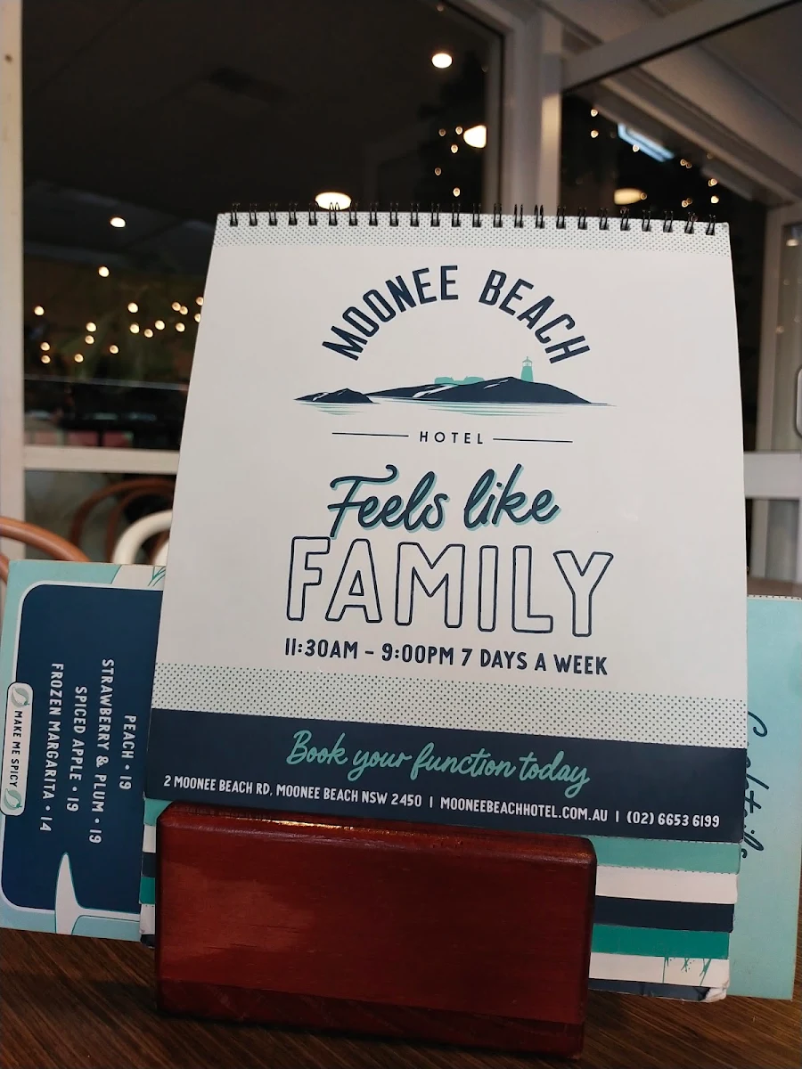 Menu, Moonee Beach Hotel