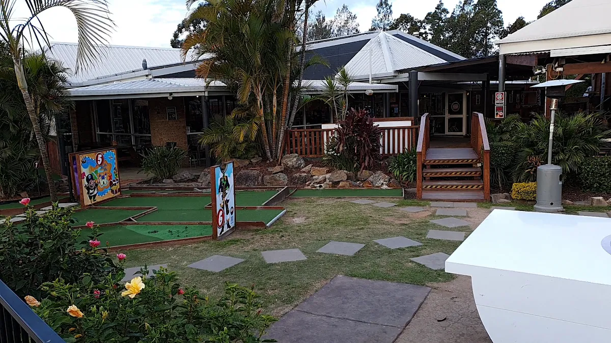 Vibe, Moonee Beach Hotel