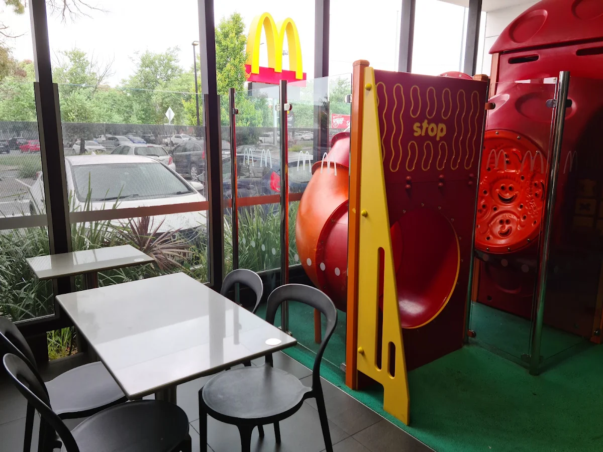 Vibe, McDonald's Kippax