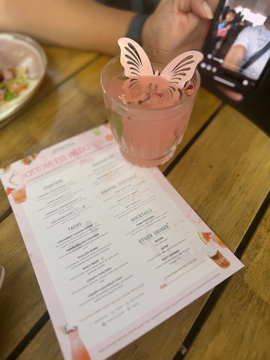 Menu, Comuna Cantina Everton Park