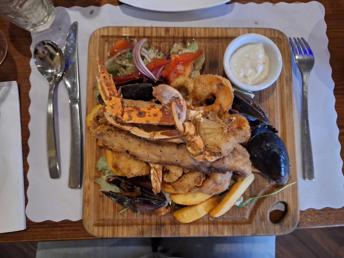 Food & drink, Royal Standard Hotel