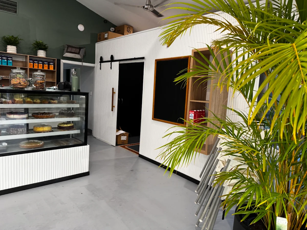 Vibe, Garden view cafe