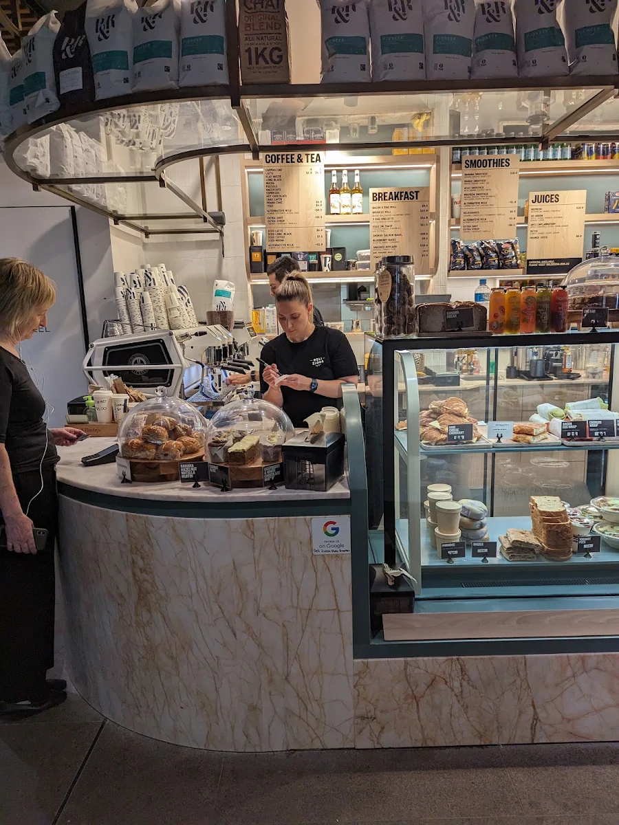Vibe, Deli Ziosa Quay Quarter - Sydney CBD Sandwich Shop & Breakfast