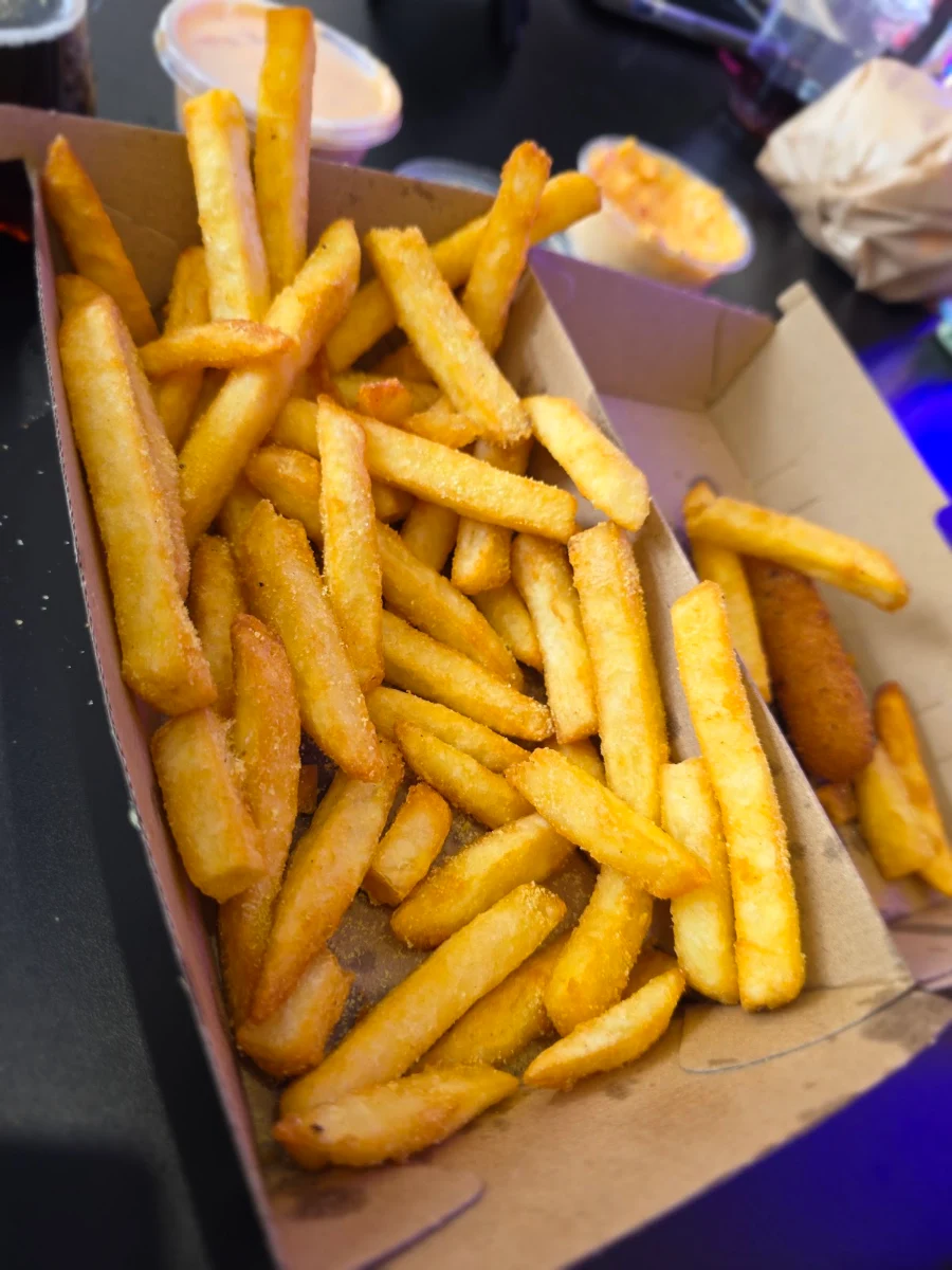 Food & drink, Extra Crispy - Revesby