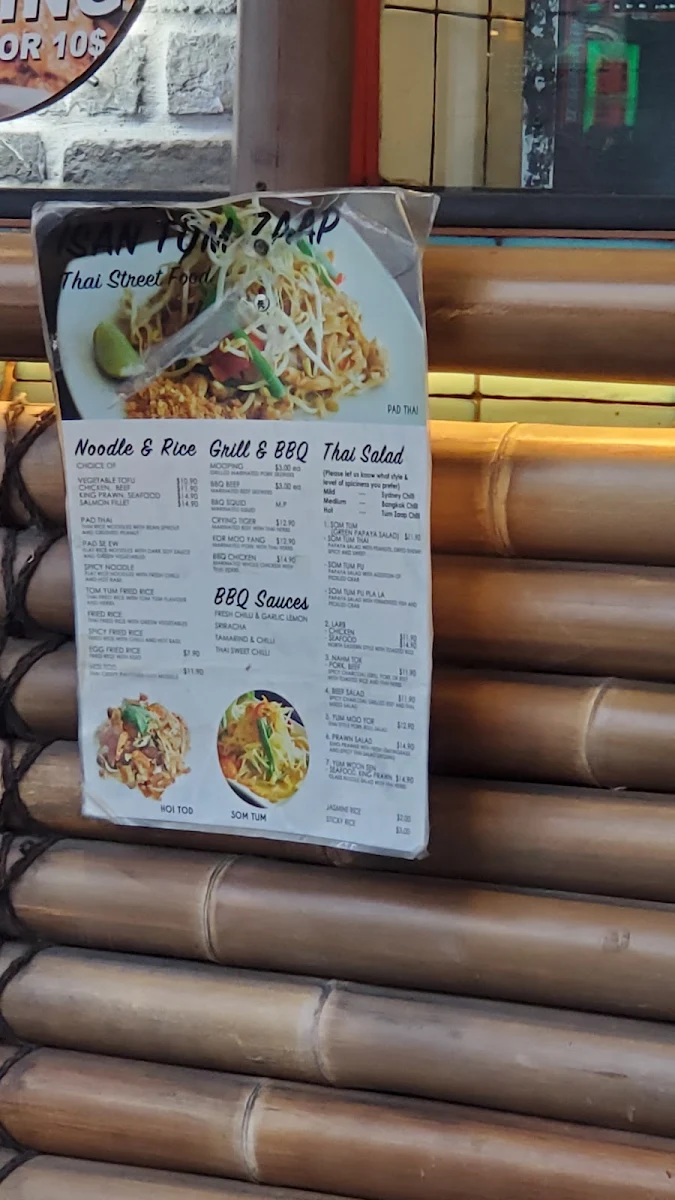 Menu, Isan Tum Zaap