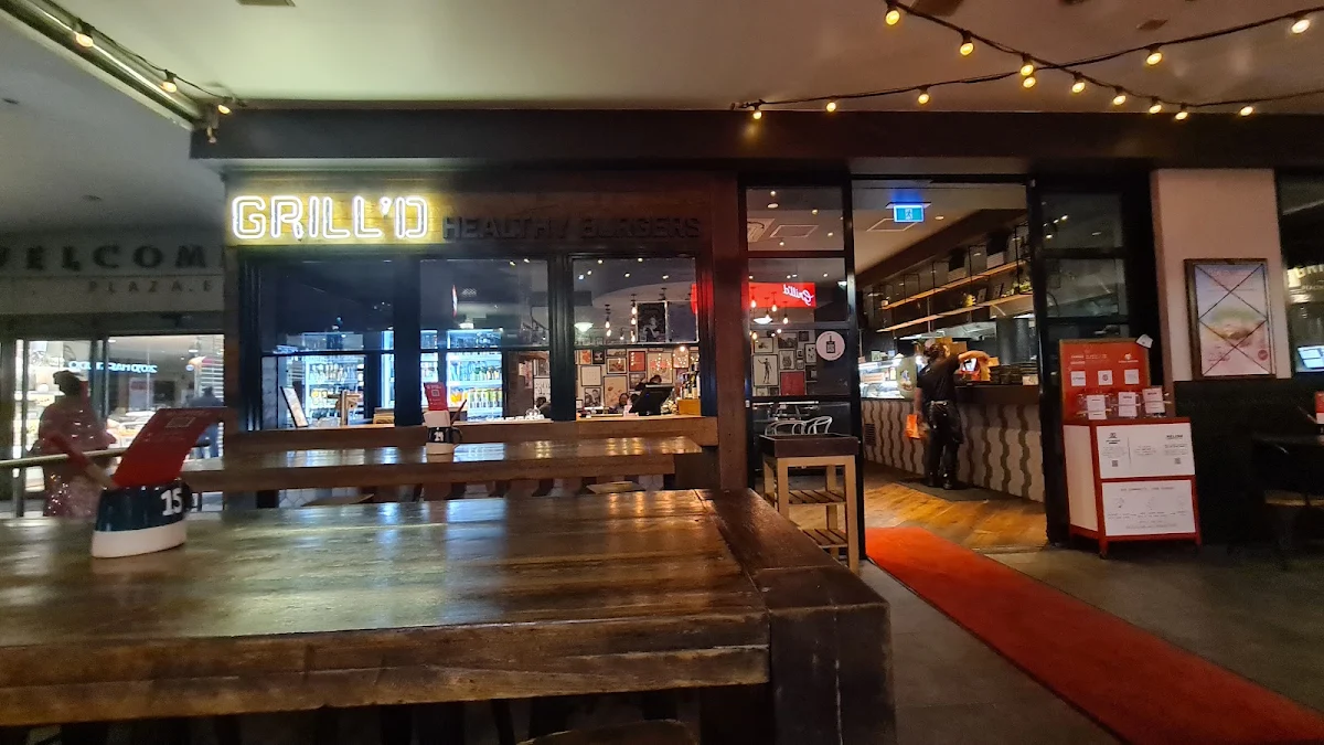 Vibe, Grill'd Burgers - Leichhardt