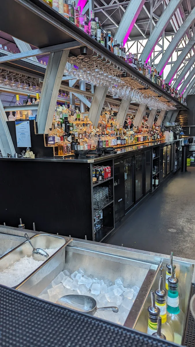 Vibe, Stratton Bar and Kitchen