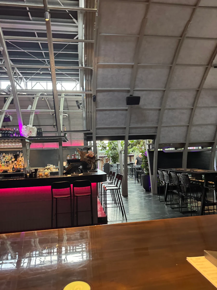 Vibe, Stratton Bar and Kitchen