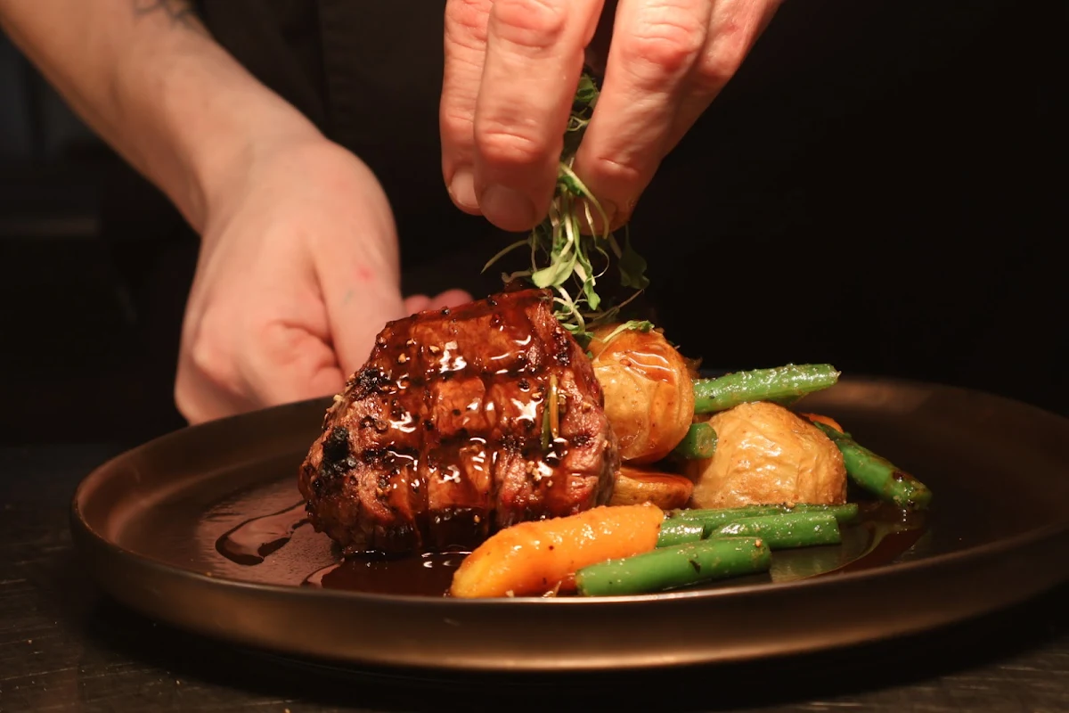 Food & drink, Mitchell River Tavern