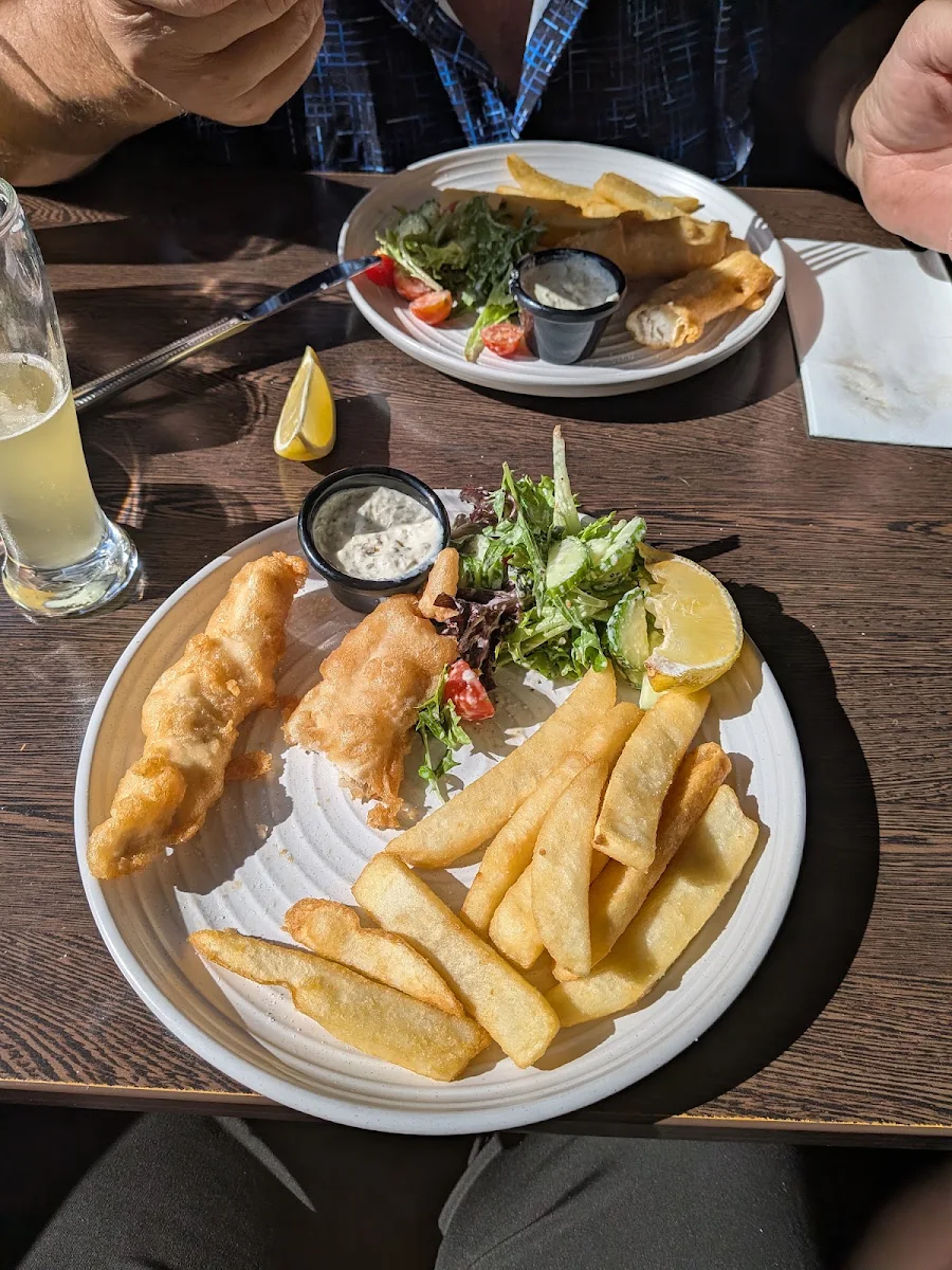 Food & drink, Mitchell River Tavern