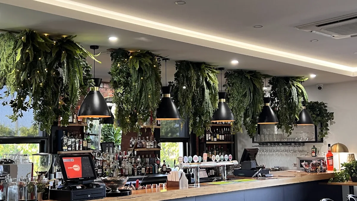 Vibe, Telegraph Hotel