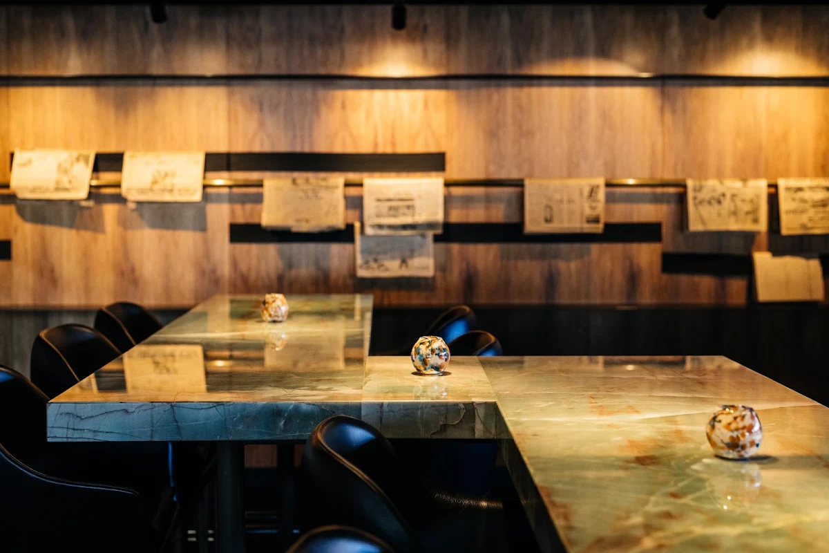 Vibe, The Story Bar