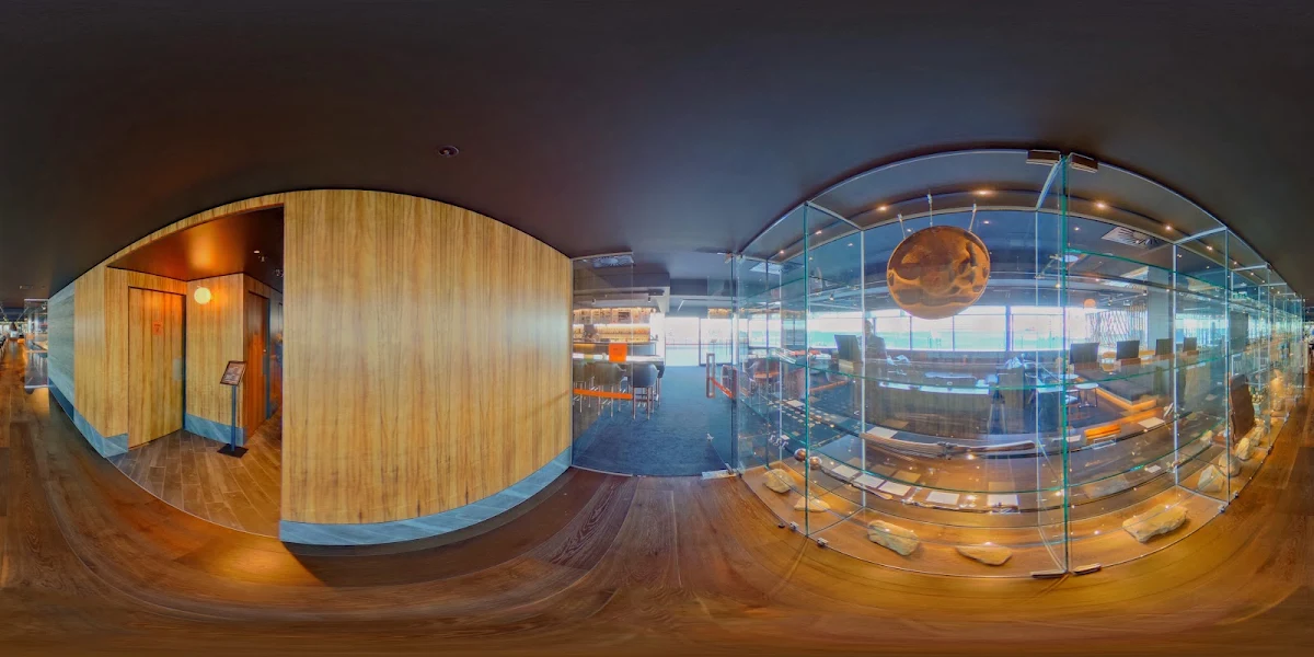 Vibe, The Story Bar