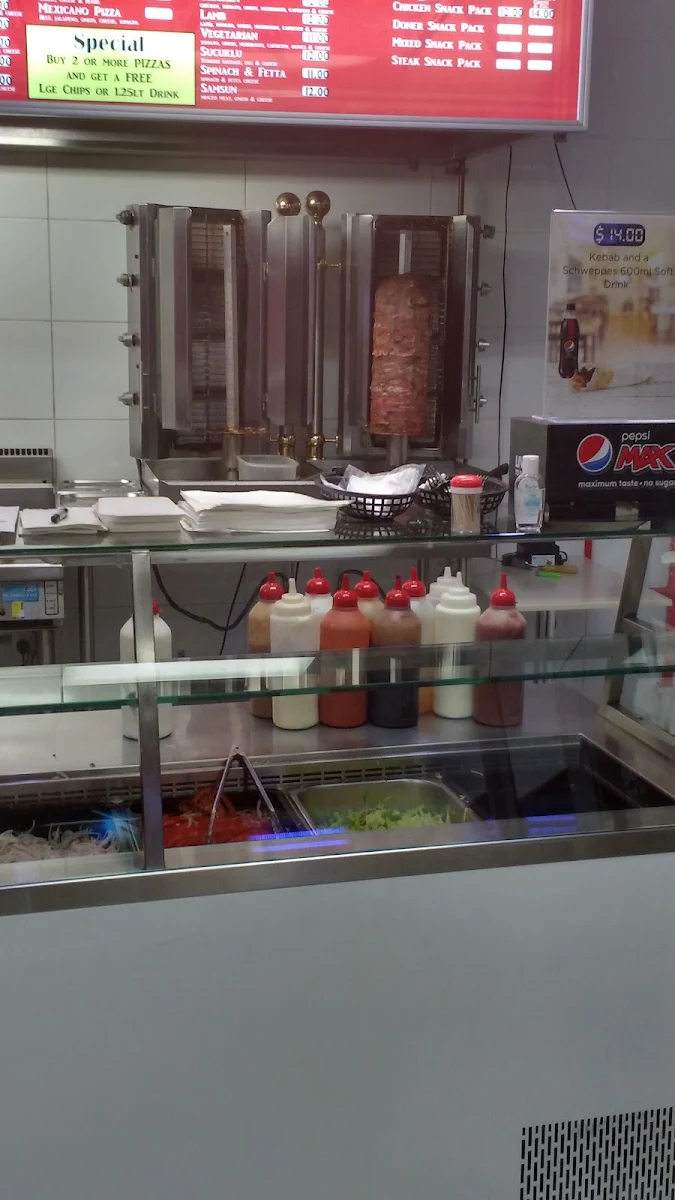 Vibe, Five Star Kebabs