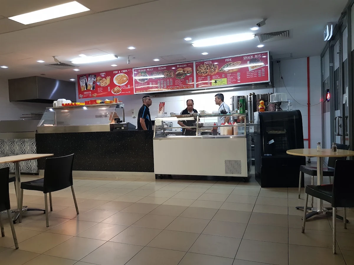 Vibe, Five Star Kebabs