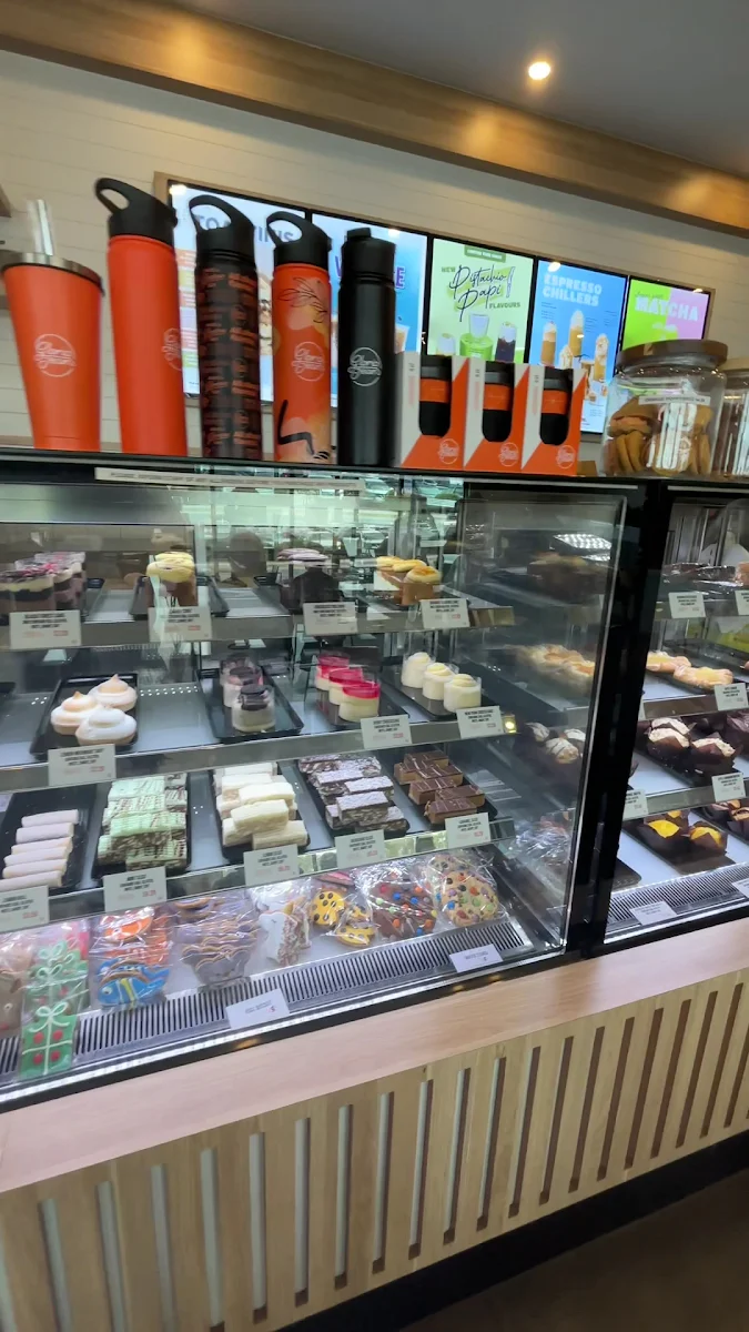 Vibe, Gloria Jean's Chirnside Park L01