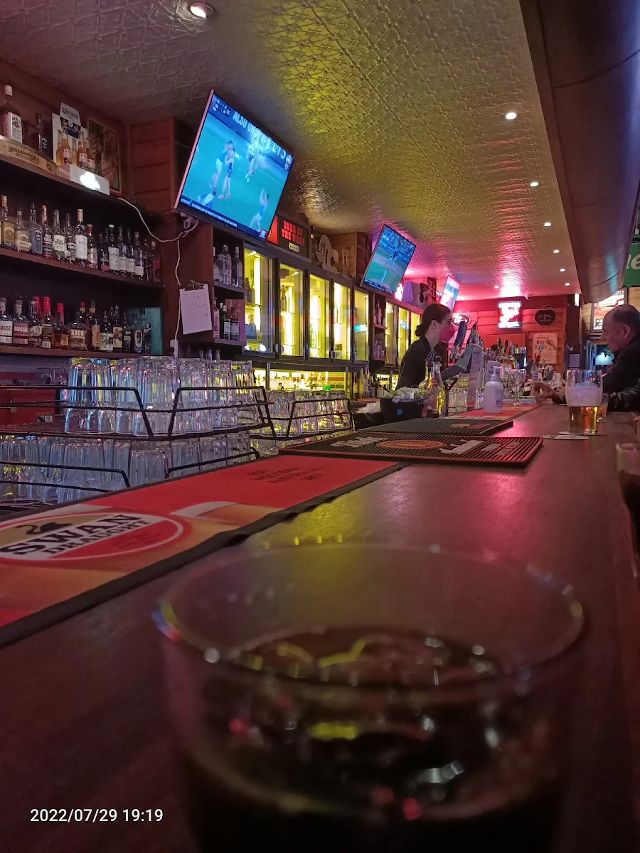 Vibe, Mustang Bar
