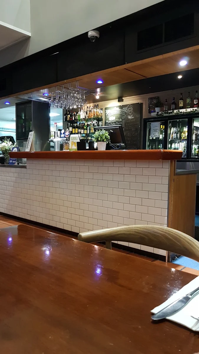 Vibe, Kensington Tavern