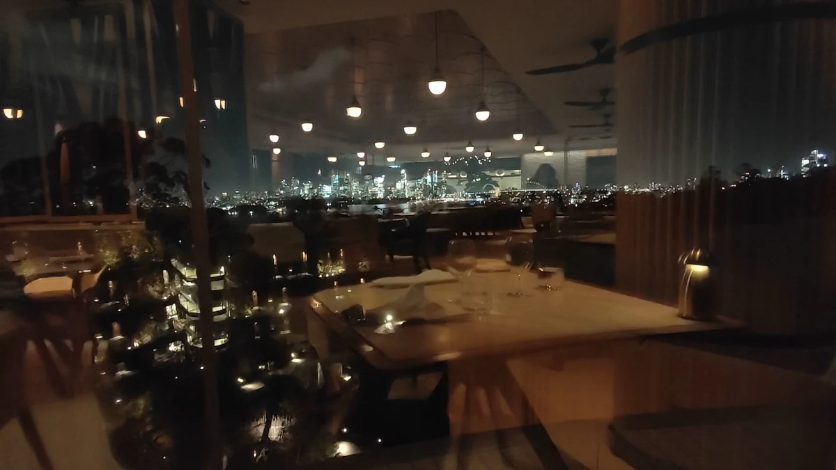 Vibe, Me-Gal Restaurant