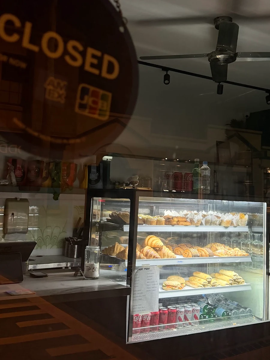 Vibe, Cafe Cornucopia - Balmain East